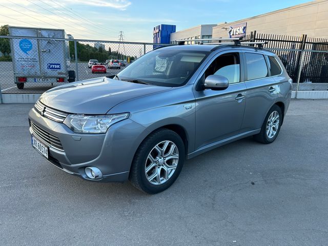 2014 MITSUBISHI OUTLANDER - 2