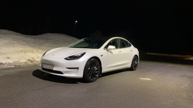 2019 TESLA MODEL 3 - 24