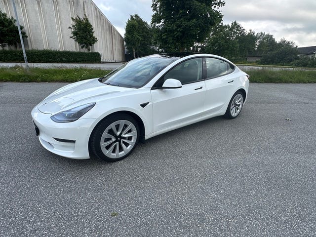 5YJ3E7EB5MF959077 2021 TESLA MODEL 3-1