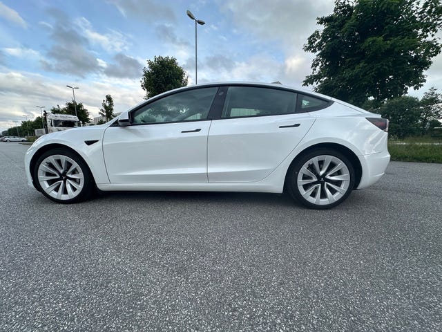 5YJ3E7EB5MF959077 2021 TESLA MODEL 3-0