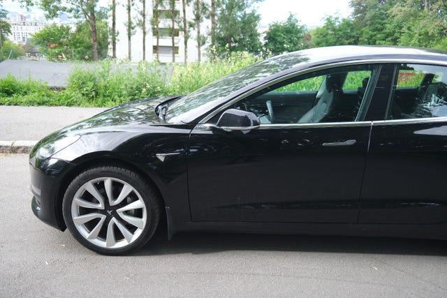 2019 TESLA MODEL 3 - 17