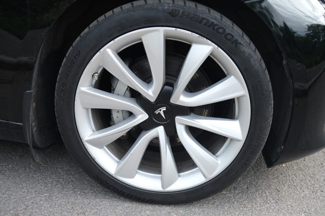 2019 TESLA MODEL 3 - 8