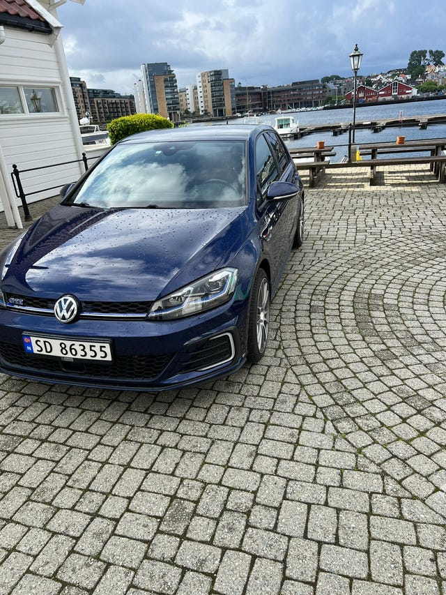 WVWZZZAUZJW802980 2018 VOLKSWAGEN GOLF-1