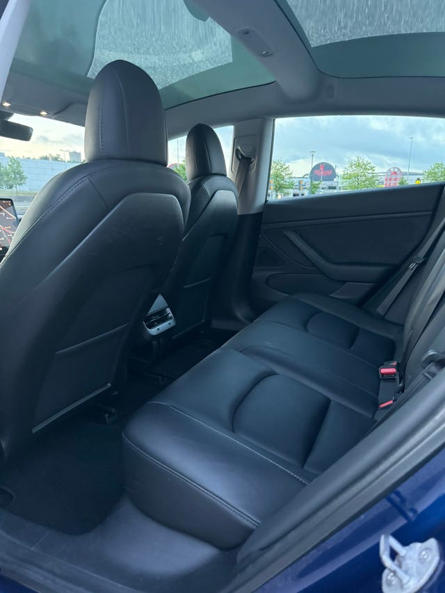 2019 TESLA MODEL 3 - 28