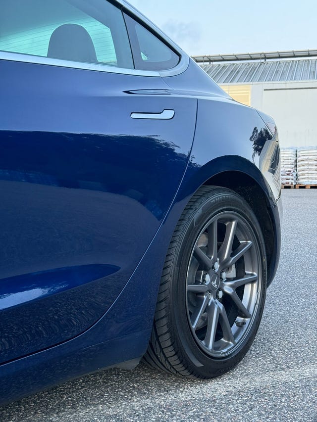 5YJ3E7EB7LF565546 2019 TESLA MODEL 3-3