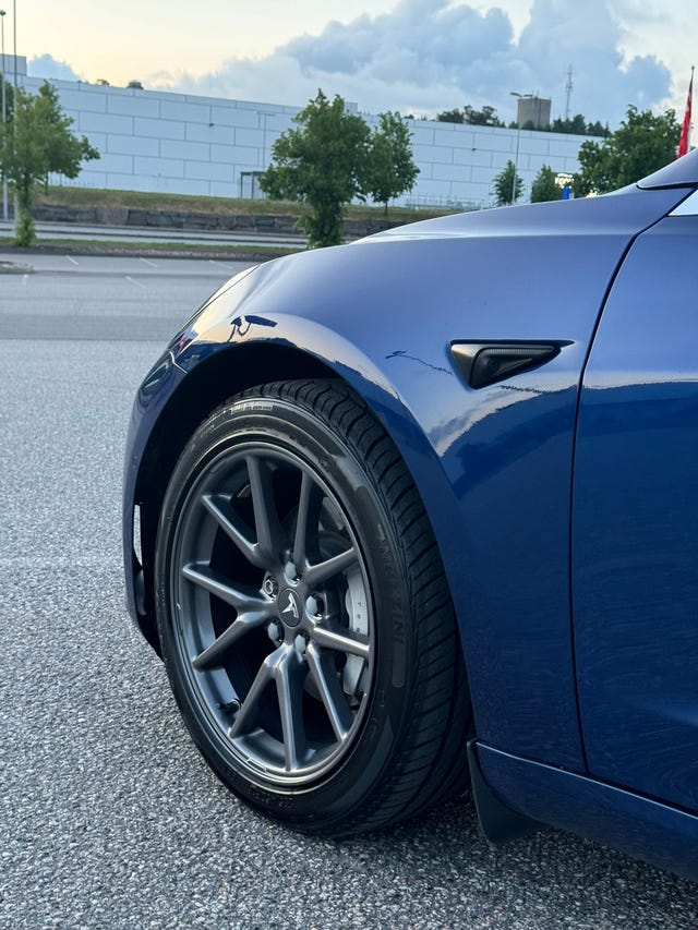 5YJ3E7EB7LF565546 2019 TESLA MODEL 3-2