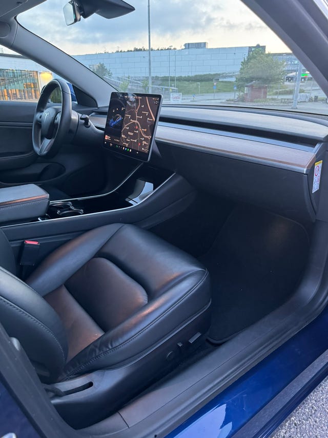 2019 TESLA MODEL 3 - 32