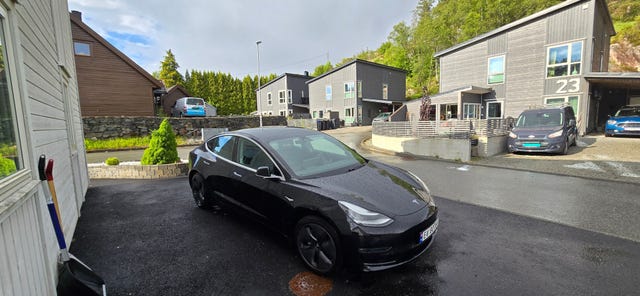 5YJ3E7EA4KF318894 2019 TESLA MODEL 3-2