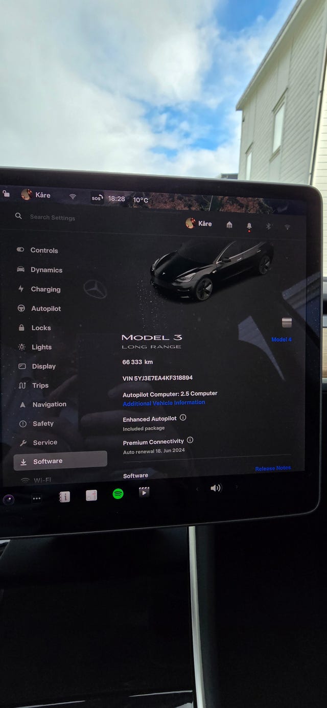 5YJ3E7EA4KF318894 2019 TESLA MODEL 3-1