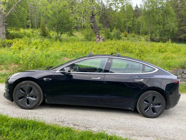 5YJ3E7EB4KF238584 2019 TESLA MODEL 3-2