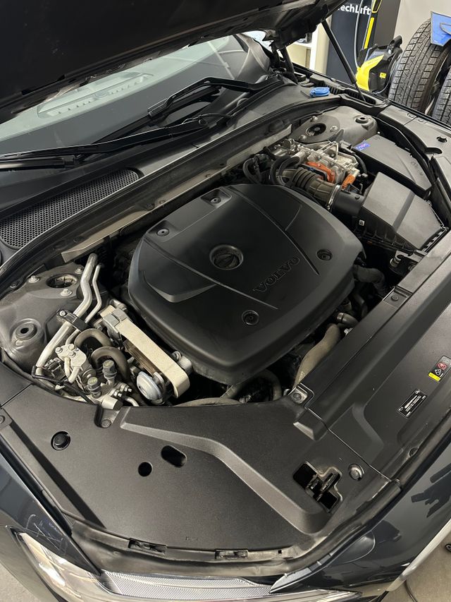 2018 VOLVO V90 - 16