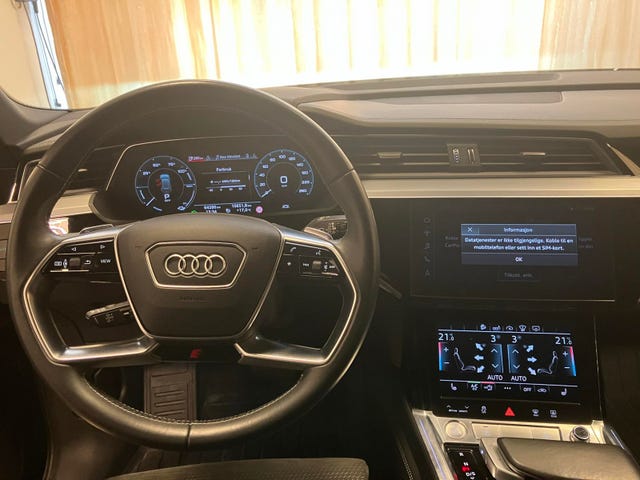 2020 AUDI E-TRON - 10