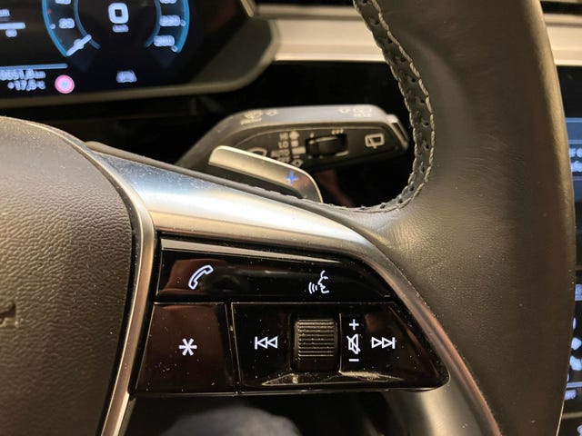 2020 AUDI E-TRON - 31