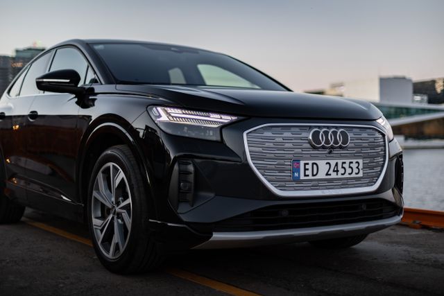 2022 AUDI Q4 E-TRON - 30