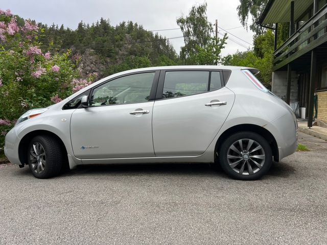 2012 NISSAN LEAF - 1