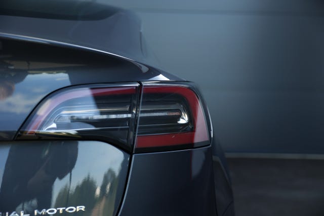 2019 TESLA MODEL 3 - 11