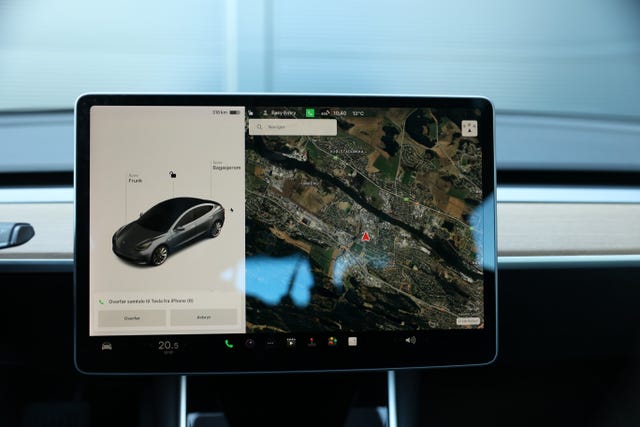 2019 TESLA MODEL 3 - 39