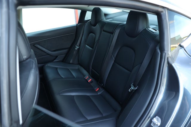 2019 TESLA MODEL 3 - 46