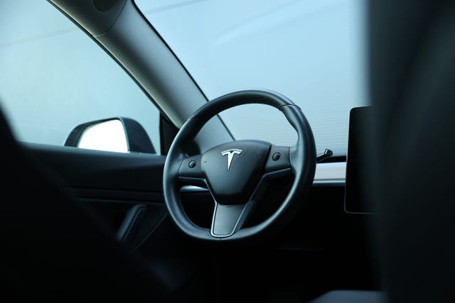 2019 TESLA MODEL 3 - 43