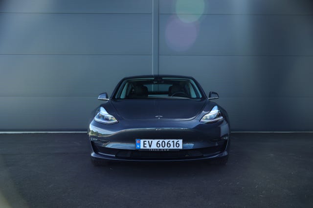 5YJ3E7EB9KF230156 2019 TESLA MODEL 3-1