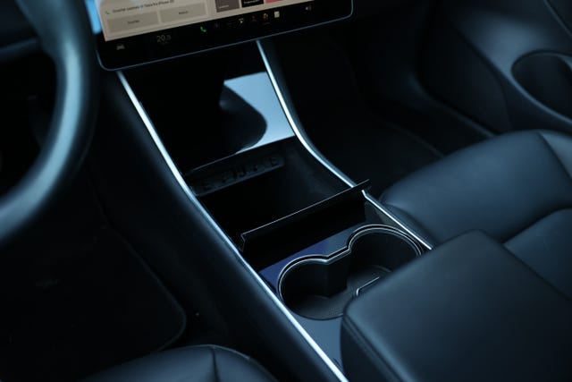 2019 TESLA MODEL 3 - 38
