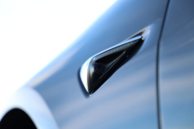 2019 TESLA MODEL 3 - 26