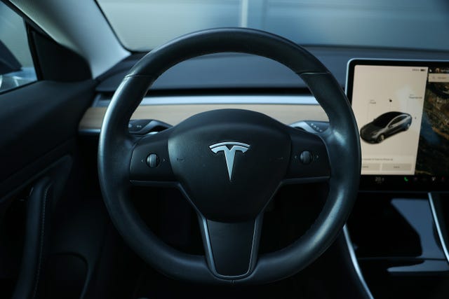 2019 TESLA MODEL 3 - 31