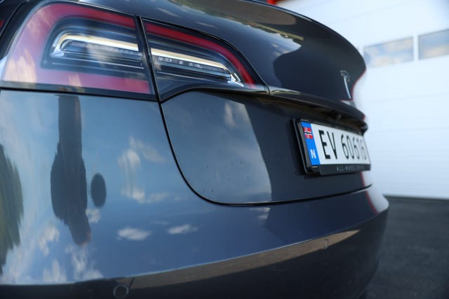 2019 TESLA MODEL 3 - 14