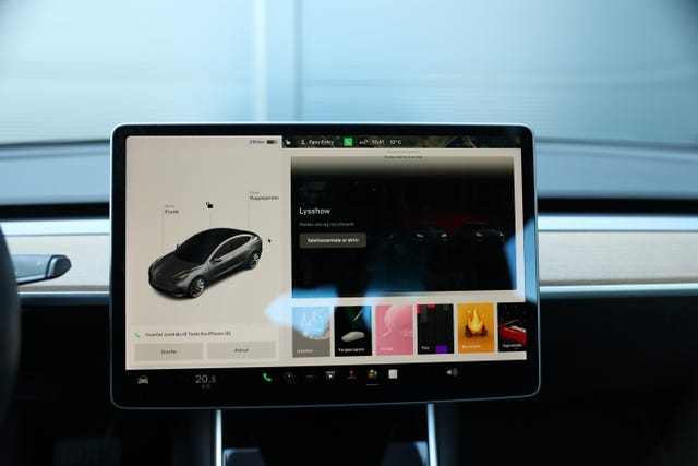 2019 TESLA MODEL 3 - 41