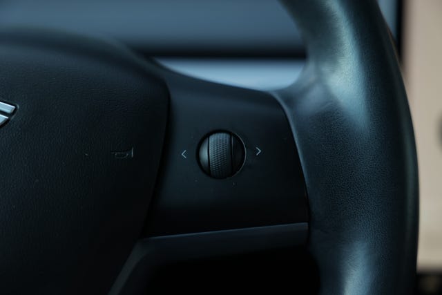 2019 TESLA MODEL 3 - 34