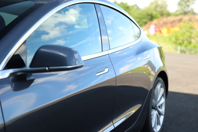 2019 TESLA MODEL 3 - 18
