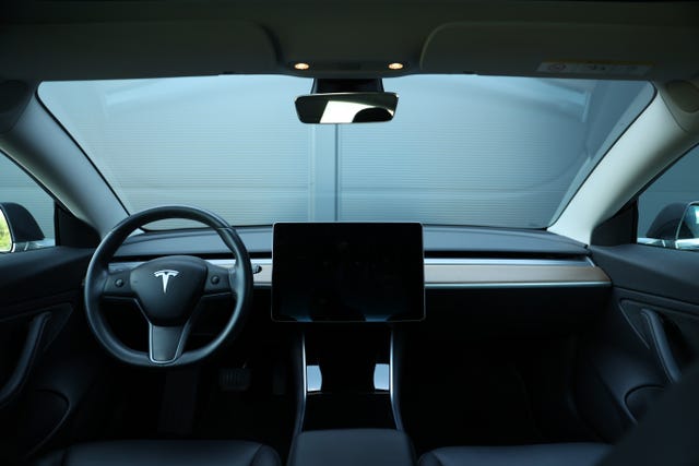 2019 TESLA MODEL 3 - 36
