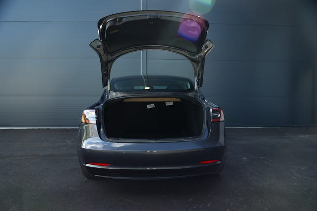 2019 TESLA MODEL 3 - 13