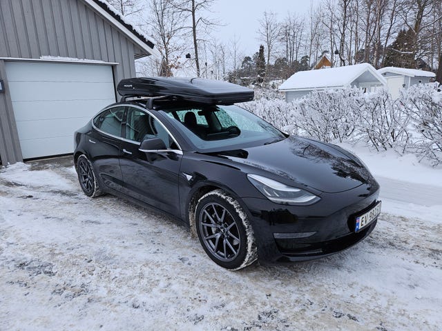5YJ3E7EB0KF460524 2019 TESLA MODEL 3-4