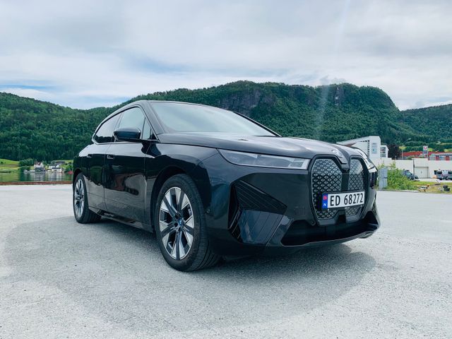 2022 BMW IX XDRIVE 40 - 1