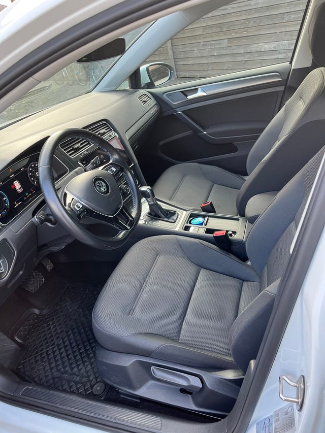 2019 VOLKSWAGEN GOLF - 10