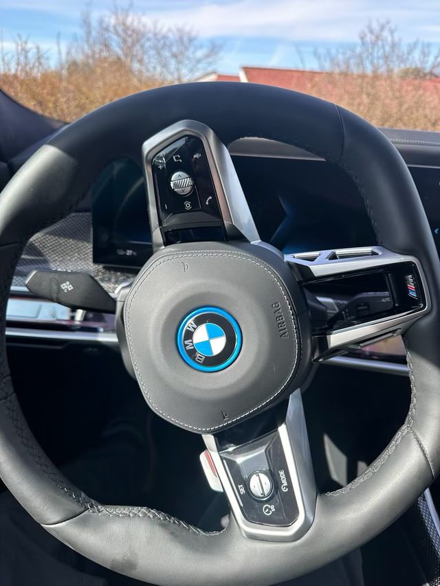 2022 BMW I7 - 6