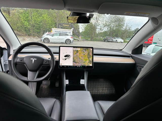 2019 TESLA MODEL 3 - 10