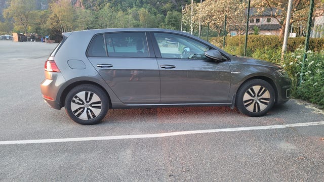 2019 VOLKSWAGEN GOLF - 16