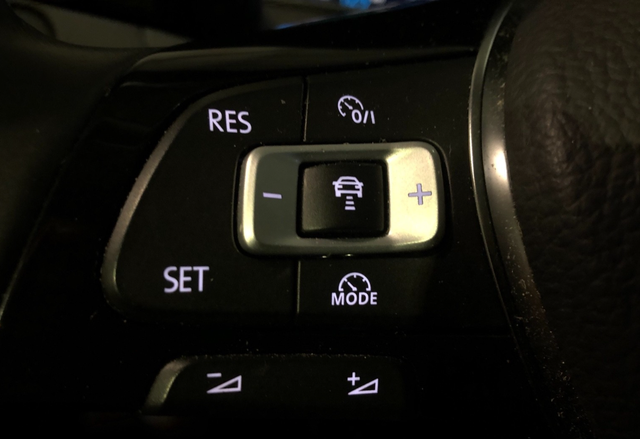 WVWZZZAUZK8902855 2019 VOLKSWAGEN GOLF-3