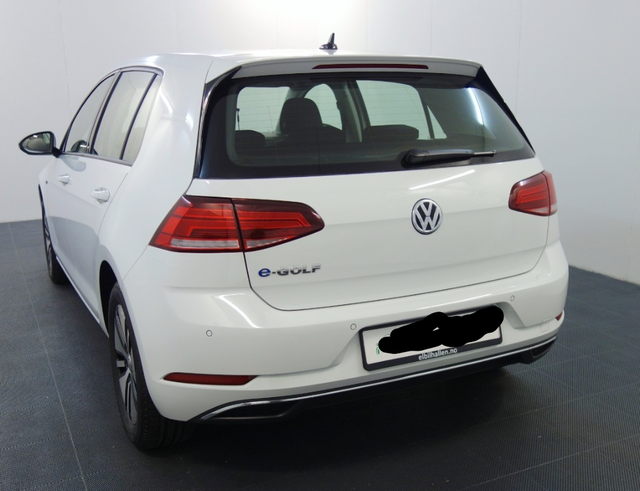 WVWZZZAUZK8902855 2019 VOLKSWAGEN GOLF-1
