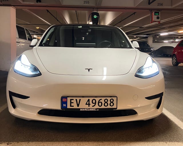5YJ3E7EB5KF207666 2019 TESLA MODEL 3-5