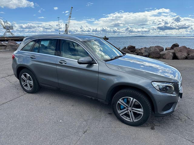 WDC2539541F196973 2017 MERCEDES-BENZ GLC-2