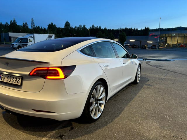 2019 TESLA MODEL 3 - 10