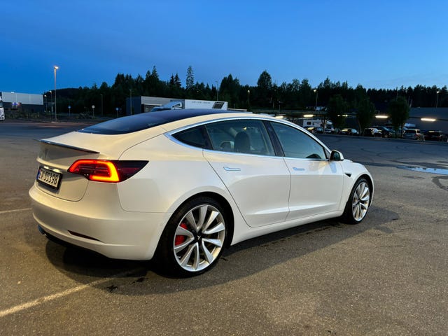 2019 TESLA MODEL 3 - 14