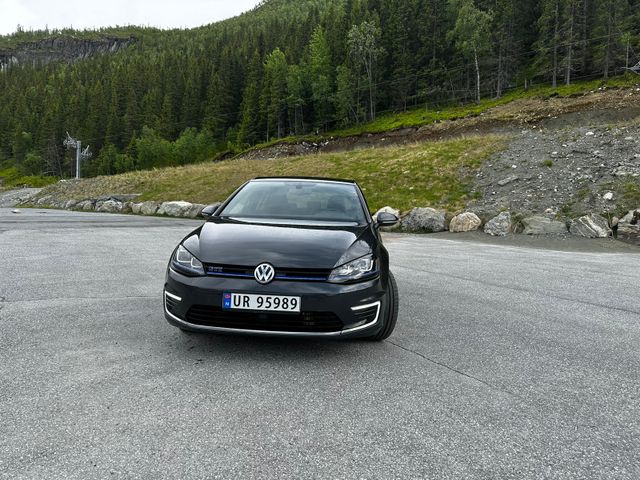 WVWZZZAUZGW815608 2016 VOLKSWAGEN GOLF-1