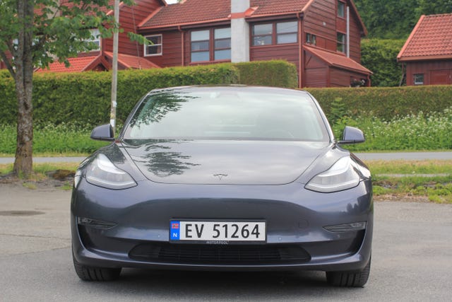 5YJ3E7EB9KF218931 2019 TESLA MODEL 3-4