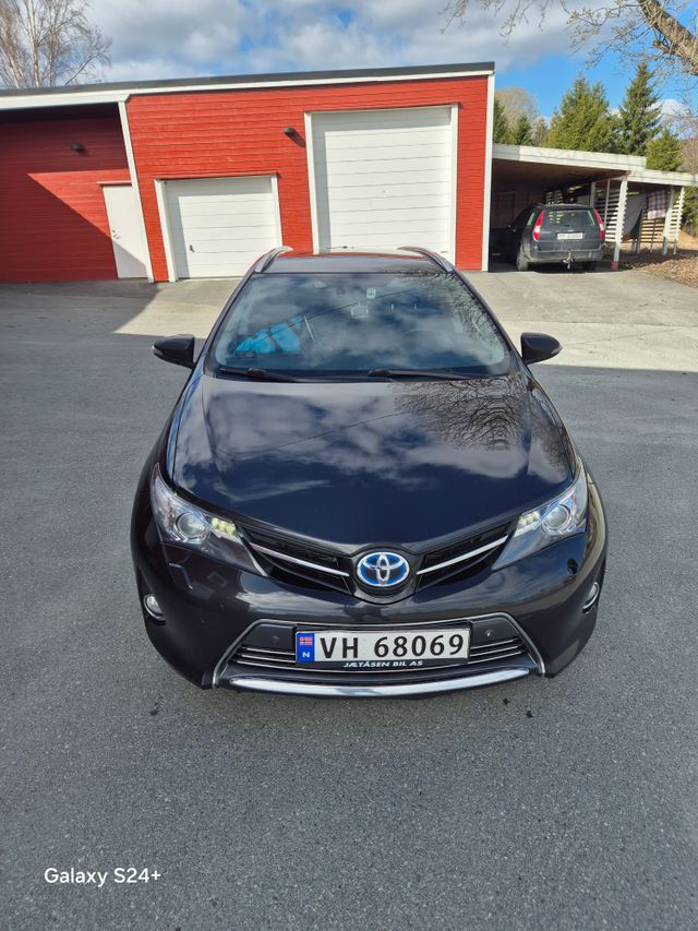 SB1ZS3JE20E150289 2015 TOYOTA AURIS-2