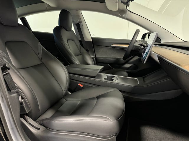 2021 TESLA MODEL 3 - 31