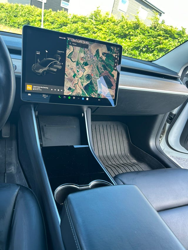 2019 TESLA MODEL 3 - 11